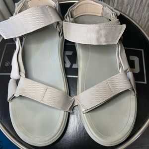 Tevas